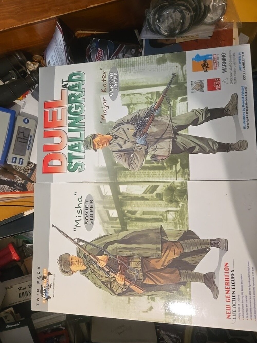 Duel at Stalingrad Twin Figure Set - Green/Brown Playset